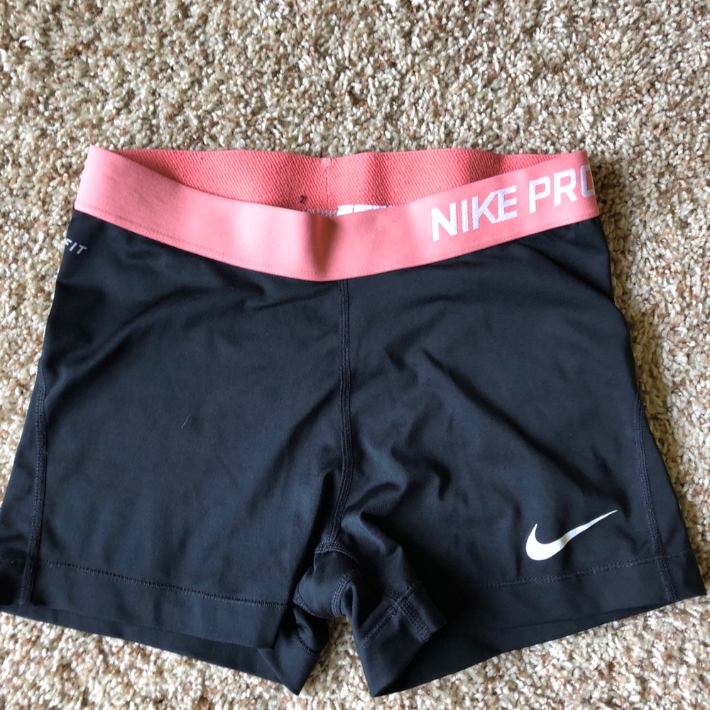 Nike pro athletic shorts